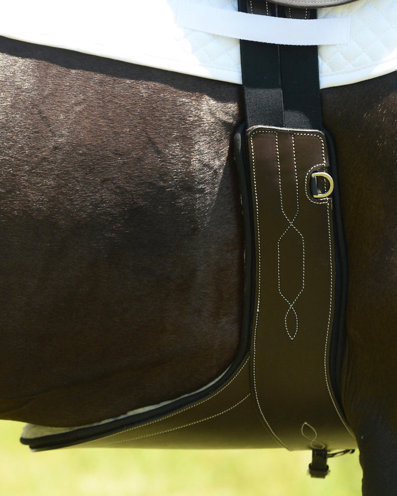 EquiFit Anatomical BellyGuard Girth with SheepsWool T-Foam Liner