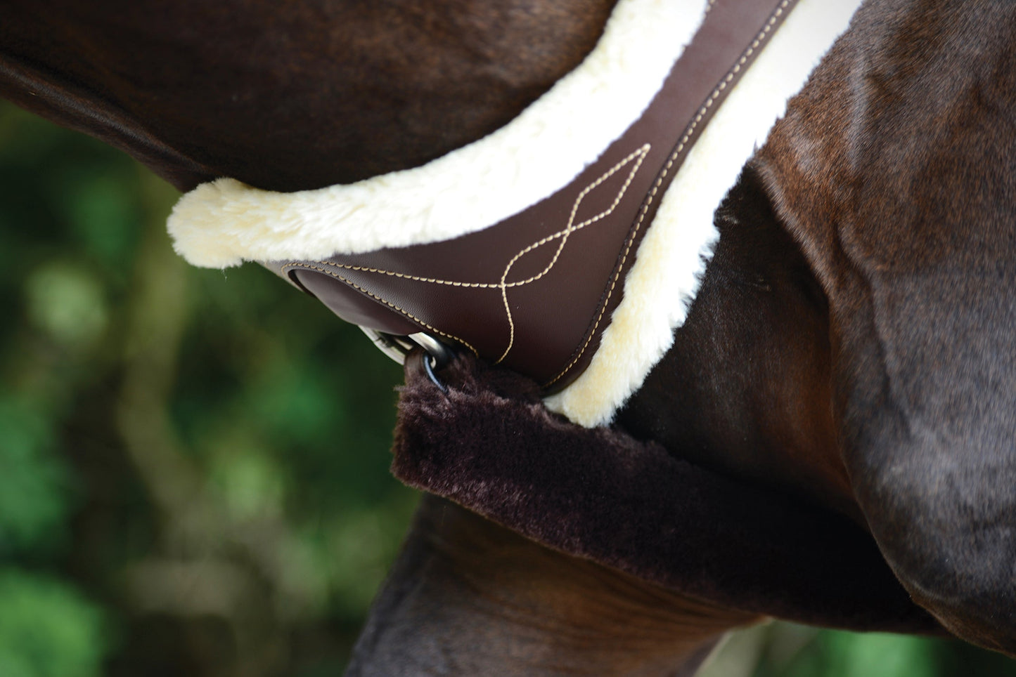 Kentucky Horsewear Anatomic Sheepskin Long Girth