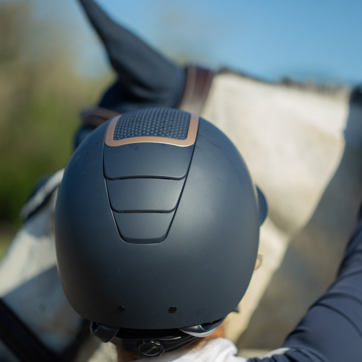 EQ Crown MIPS? Riding Helmet